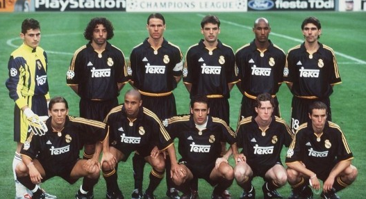 英超-水晶宫2-1客胜富勒姆，格伊头球绝杀助球队迎两连胜（英超：格伊头球绝杀，水晶宫客场2-1力克富勒姆迎两连胜）