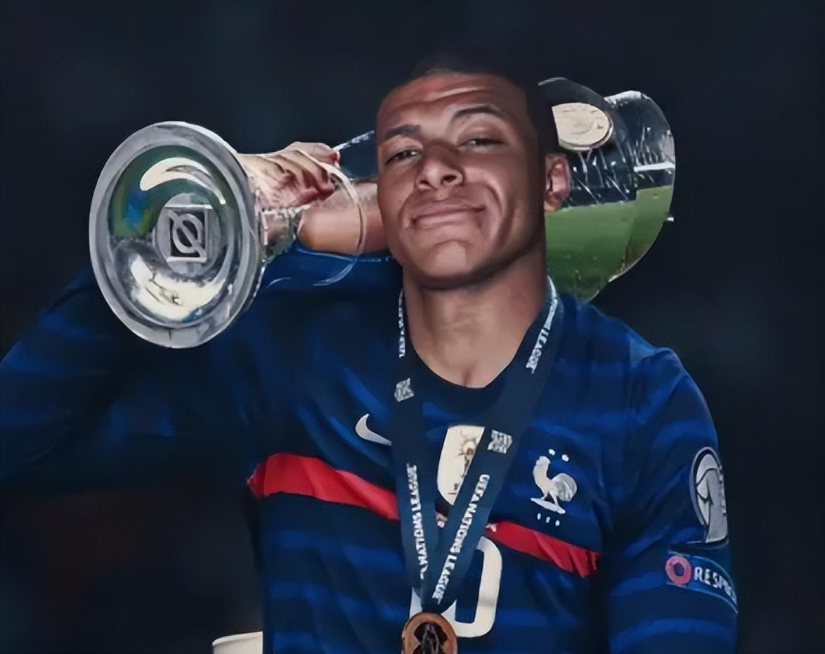 萨尼亚选择内马尔为自己最难对付的对手，廷贝尔选择梅西