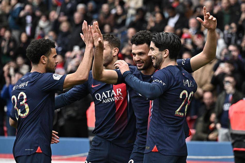 尤尔曼德：哈兰德是最好的前锋之一，但足球始终是团队运动