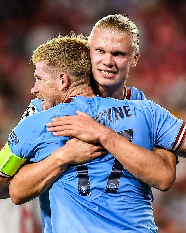 弗兰克：中国非常自由和安全，商品非常便宜，菜味道出奇地好