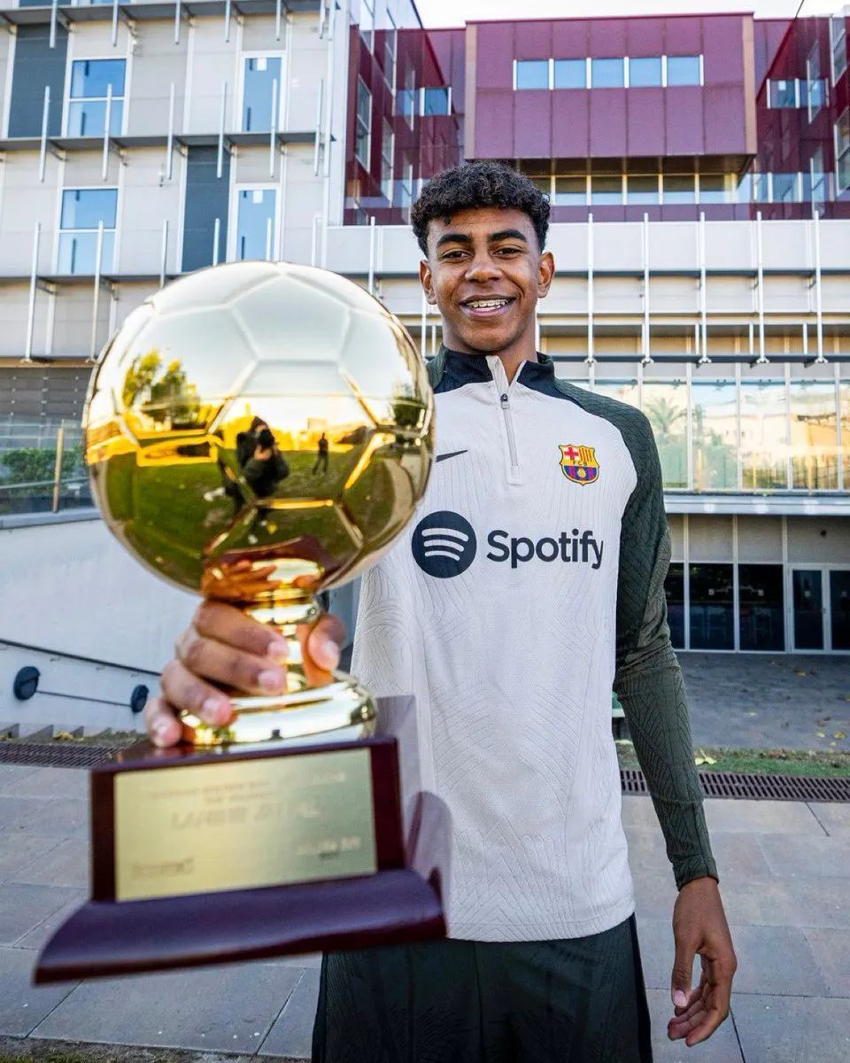 镜报：罗马已对齐尔克泽采取行动，尤文、西汉姆和埃弗顿也感兴趣