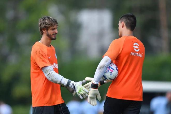 徐江评申花错失冠军：管理层决策有问题，领先时选择足协杯