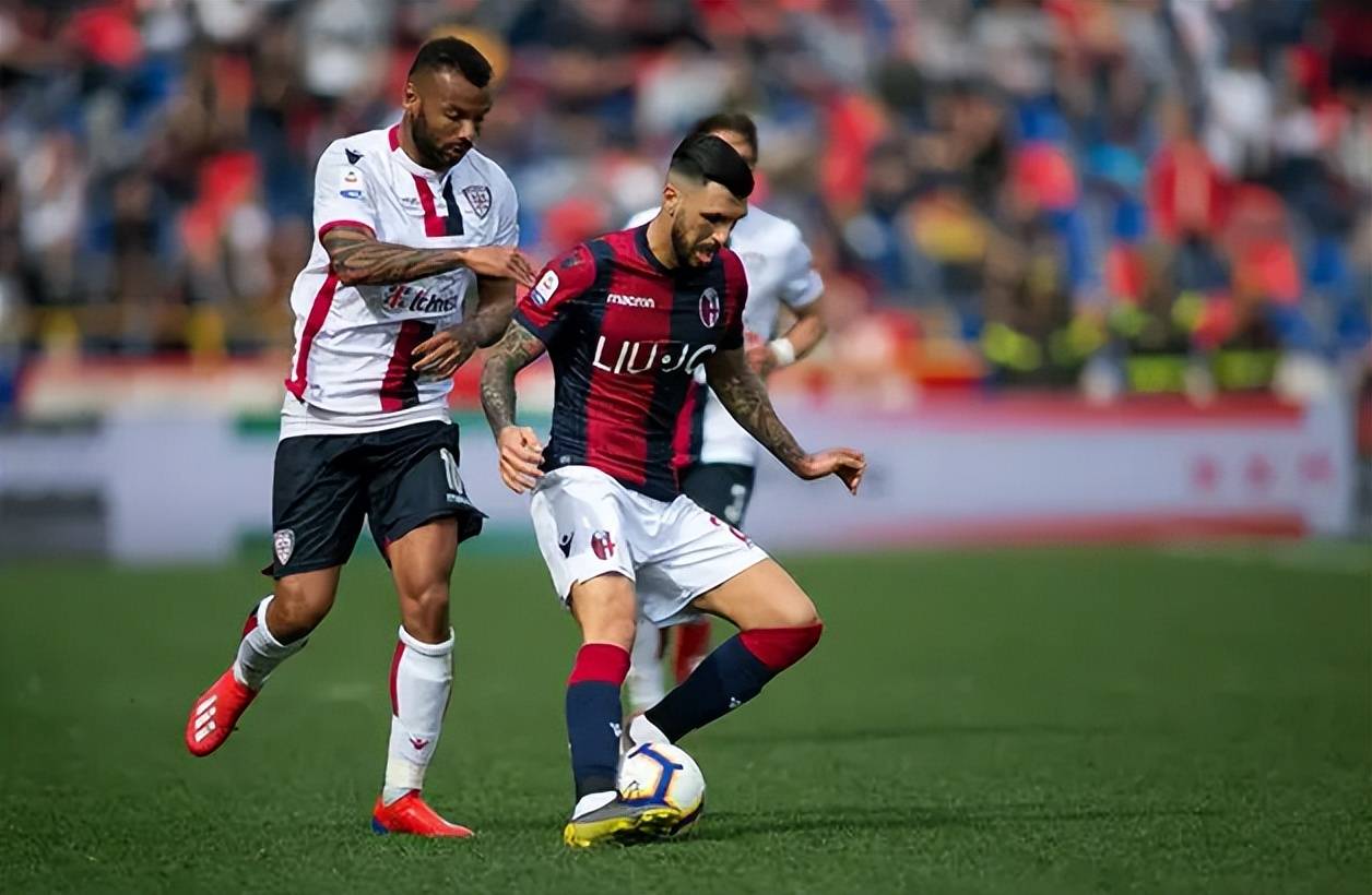 BBC：前曼城球员巴顿因社媒攻击性言论被判6个月监禁