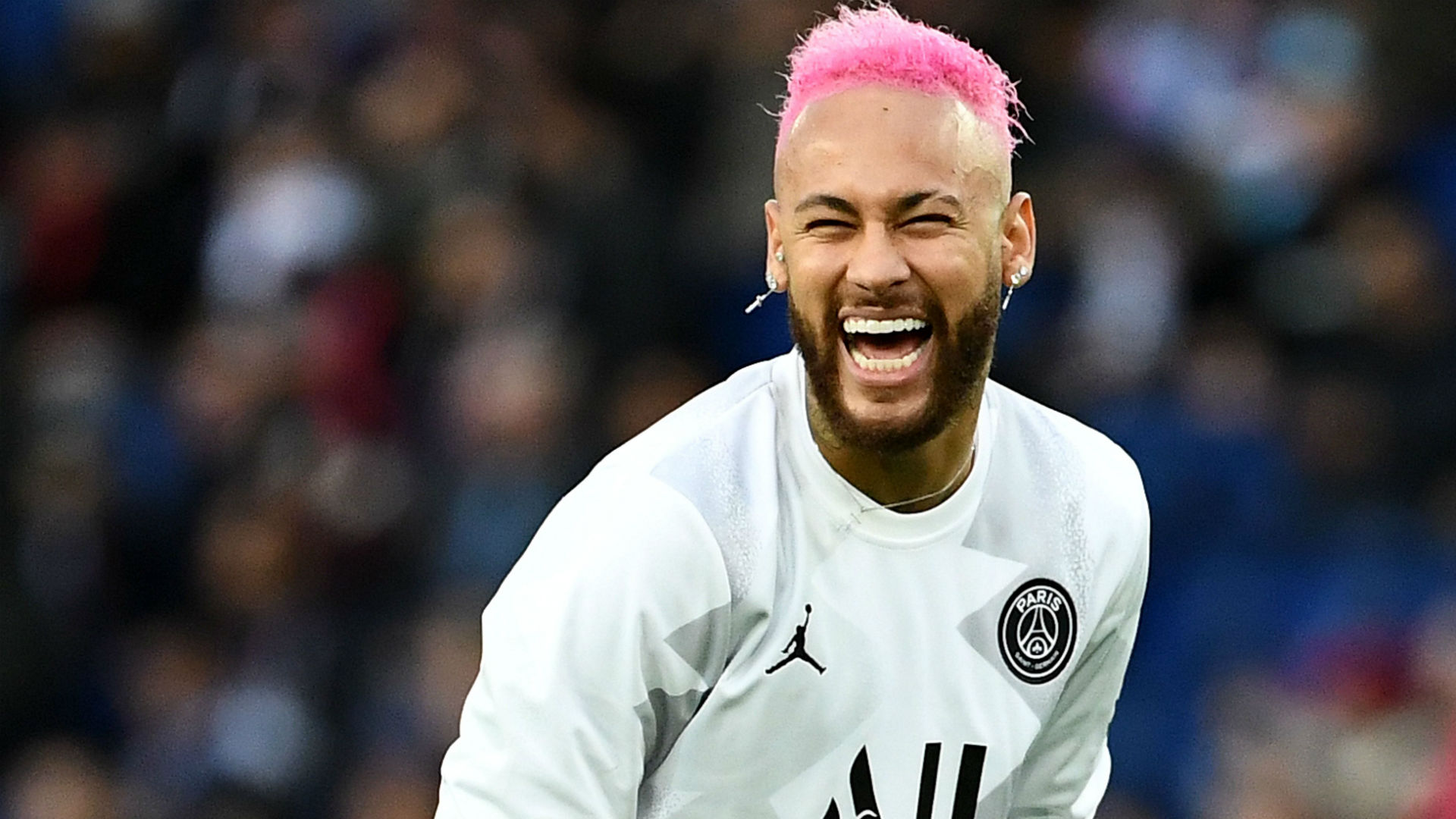 仍有很大兴趣！若萨拉赫愿意离开，沙特球队愿意“接盘”（兴趣不减！萨拉赫若点头离队，沙特俱乐部将果断出手）