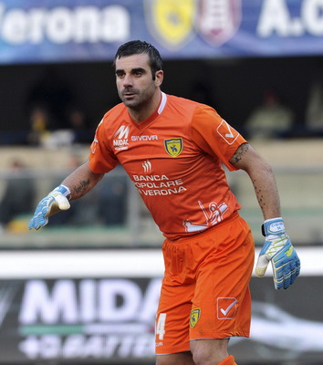 剑南春｜皇马1-1赫罗纳遭遇西甲3连平丢榜首，姆巴佩点射救主（剑南春｜西甲：皇马1-1赫罗纳，三连平致丢榜首，姆巴佩点球扳平救主）