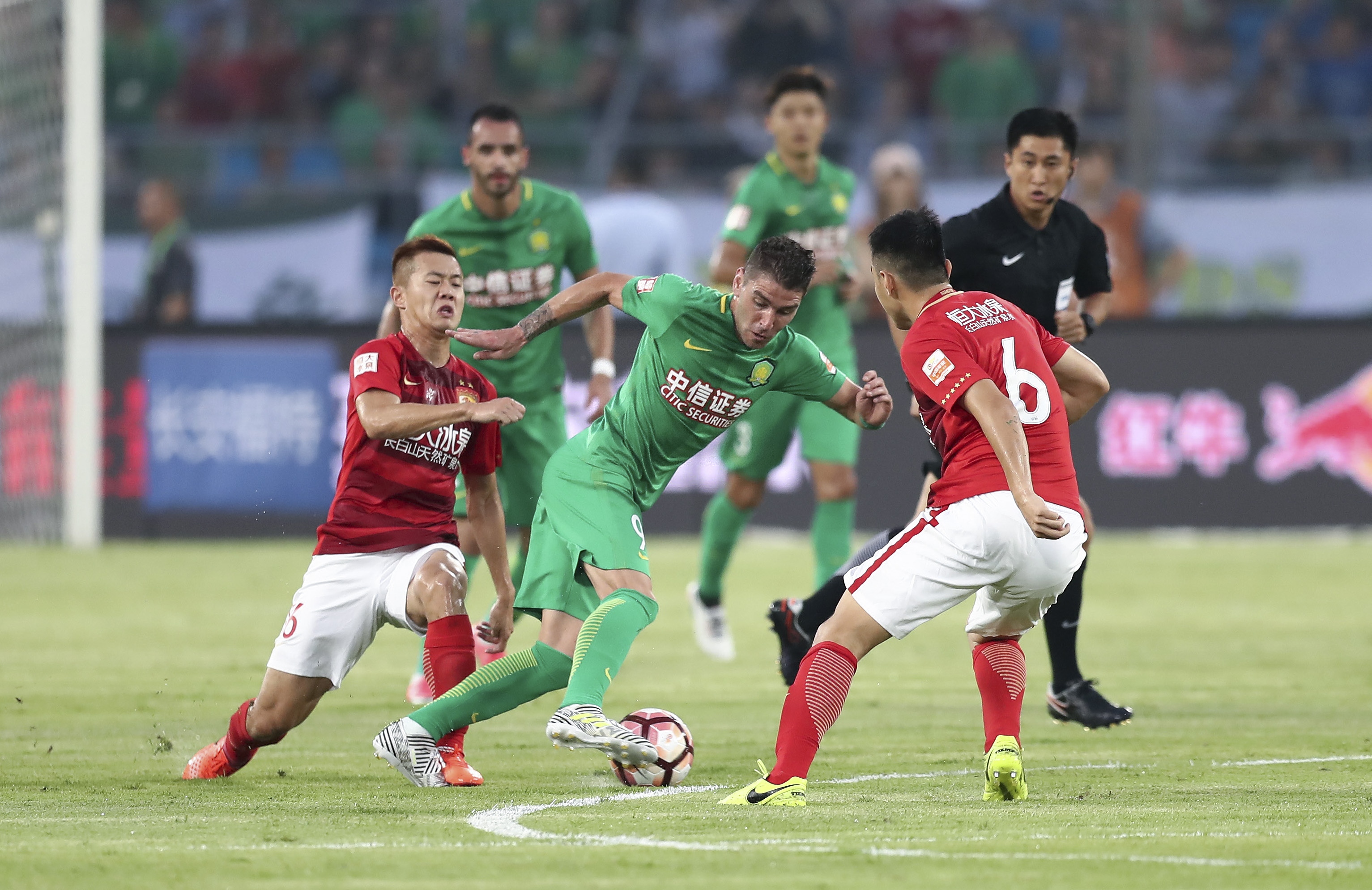 德天空：奥利塞上周末接受眼部小手术，预计可以出战海登海姆（德天空：奥利塞上周末接受眼部微创手术，预计可出战海登海姆）